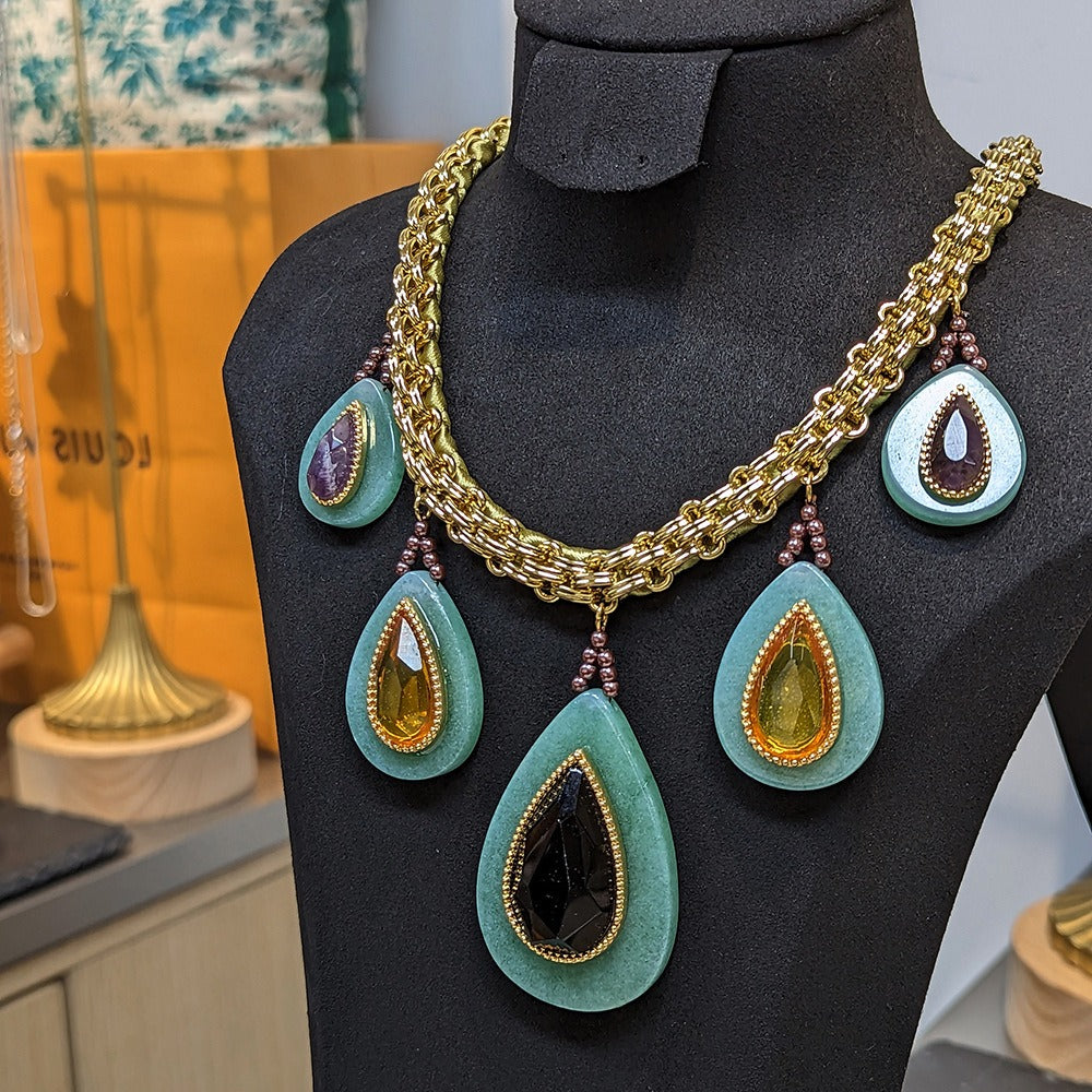 European and American retro heavy-duty woven Cuban thick chain natural stone droplet malachite green exaggerated luxury necklace