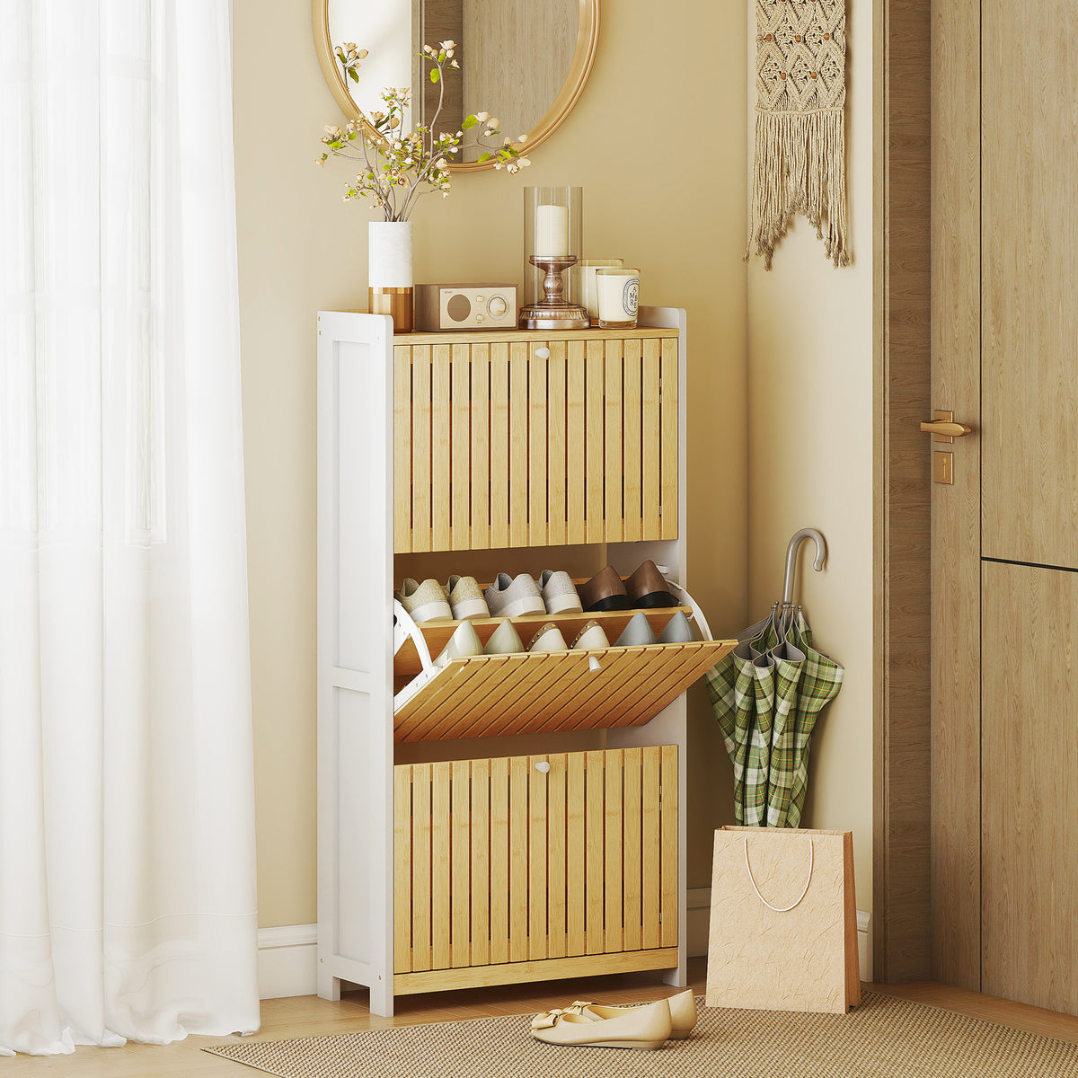 Meuble à chaussures 18 paires avec 3 tiroirs rabattables, portes en bambou à lattes, 60x24x118cm, blanc et bois naturel